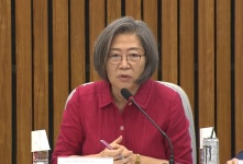 '이 대통령 아들 군면제' 허위글 이수정, 선처 호소