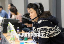 코치에서 해설위원으로 변신한 신석 해설위원