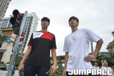 [JB포토] 전자랜드 김상규, 정효근 마카오 신호등 앞에서도 빛나는 두남자