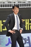 [라커룸에서] KEB하나전 3연승 노리는 정상일 감독 “스스로 꺾이지 말아야”