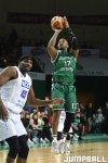 ‘외인 대결 판정승’ DB, 연장 혈투 끝에 KCC 꺾고 시즌 첫 4연승