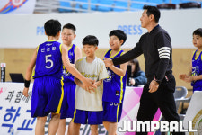 [JB포토] 협회장배 초등농구대회, 환호하는 수원매산초 벤치