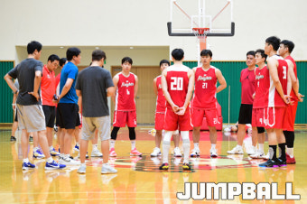 [JB포토] SK 문경은 감독 '오늘 경기 수고했다'