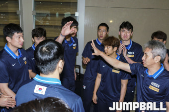[JB포토] 김상식 대한민국 농구대표팀 감독 '자 마지막으로 손올리고 끝내자'