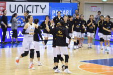 KB스타즈, BNK와 스파링 위해 부산으로... 염윤아 첫 실전 투입