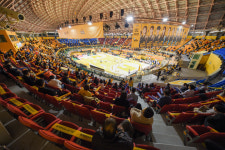 [현장분위기] 청주체육관에 허용된 티켓 900장, 매진으로 빛났던 하루