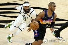[NBA] ‘부커-폴 64득점’ 활약한 피닉스, 연장 끝에 서부 1위 유타 격파!