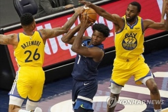 [NBA] '신인왕 갖고 와!' 에드워즈 활약 돋보였던 미네소타, GSW 꺾고 4연승
