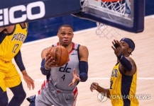 [NBA] '웨스트브룩 트리플더블 공동 1위' 워싱턴, 인디애나에 1점차 역전승
