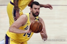 [NBA] ‘1년 더!’ 마크 가솔, 레이커스 군단 복귀 예정