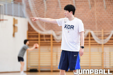 [JB포토] U19 여자농구월드컵, 선수들에게 지시하는 박수호 감독