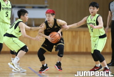 제33회 연맹회장기 전국남녀초등학교 농구대회 안산초교와 회원초교의 경기 화보