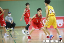 제33회 연맹회장기 전국남녀초등학교 농구대회 은어송초교와 부산성남초교의 경기 화보