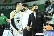 [JB화보] 창원 LG, 83-82로 원주 DB에 원정 승리