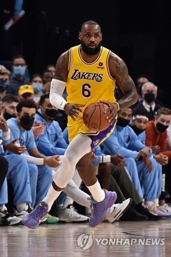 [NBA] ‘빛바랜 르브론 분투’ 레이커스, 멤피스에 역전패