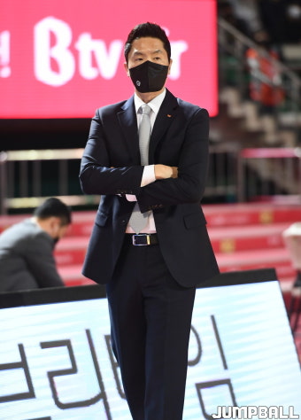 [게임브리핑] ‘연패 위기’ 전희철 감독 “빨리 매직넘버 줄이고 싶다”