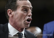 [NBA] 린과는 대성공, 듀란트와는 대실패...샬럿 새 감독 