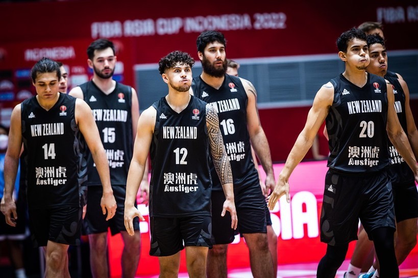 한국 대표팀, 괌 99-66 완파하며 FIBA 아시아컵 8강 진출