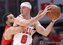 [NBA] 카루소 대가로 1라운드 지명권 2장 요구…GSW 응답할까?