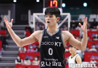 KT 하윤기가 질문 많은 모범생?