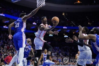 [NBA] '버틀러 위닝샷' 마이애미, 필라델피아 제압하며 연패 탈출