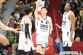 [JB포토] 소노 김강선 '잘했어'