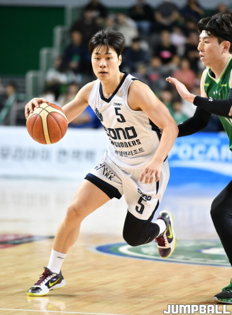 [기록] ‘16점 10어시스트’ 소노 한호빈, 357경기 만에 커리어 첫 더블더블 작성