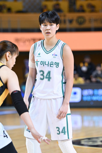 [부상] 정예림 이탈한 하나원큐, 김시온·박진영도 독감으로 우리은행전 결장