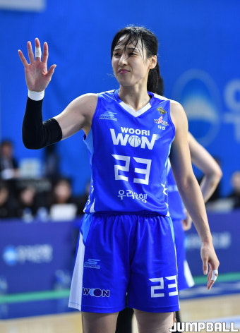 우리은행 정상 등극 이끈 ‘리빙 레전드’ 김단비, 2년 연속 챔피언결정전 MVP 선정