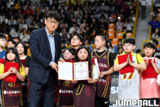 [JB화보] 창원 LG, 서울 삼성에 98-63으로 35점 차 완승