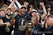 [NBA FINAL] ‘186경기·도미니카공화국 출신’ 호포드가 세운 최초의 기록