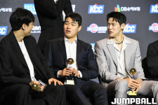 [KBL시상식] 의문의 부재 중 17통, 정성우 ‘대리 수상인가?’