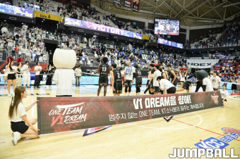 [6강 PO 화보] 수원 KT, 78-76으로 가스공사에 승리하며 4강 플레이오프 진출