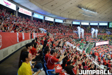 [챔프전 열기] 응원전으로 달아오른 학생체육관 챔피언결정전 5차전