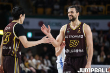 [프로농구 화보]꼴지 한국가스공사, 1위 LG 꺽고 승리
