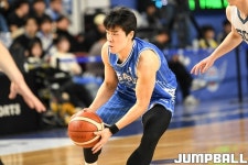 [화보] 나이트 이정현 40점 합작 소노, 77-67로 가스공사에 원정 승리