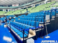 빨간색 사라진 대구체육관, 1층 특석도 파란색으로 교체