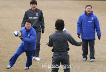 허정무-정해성 대표팀 코칭스태프 신역할분담론