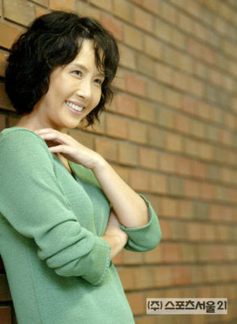 최진실 과로로 응급실행…