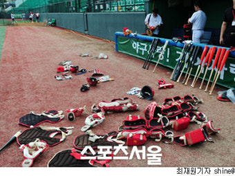 우승팀 KIA, 내년 공식개막전은 없다?