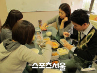 압구정 도시락족 등장…김치찌개-된장찌개 실종?