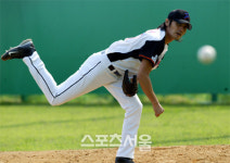 장동건, 김승우 등 플레이보이즈 야구단 도쿄돔서 경기