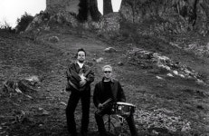 봄여름가을겨울, 음원 서비스 중지 요청… 무제한 정액제 반대한다