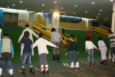 여름철 실내에서 하는 어르신과 어린이들을 위한 생활체육교실