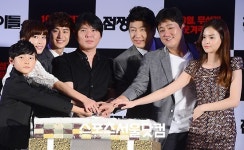 [SS포토]이제훈-김수로-곽도원 점쟁이로 돌아온 세 남자~