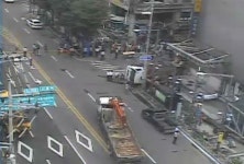 신림 사거리, 전신주 넘어져 6명 부상