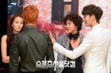 [SS포토]황정음-노민우 (박)기웅아, 옷 멋지다~