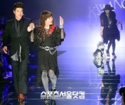 [SS포토]런웨이 오른 정여사팀...브라우니 출세 했네!