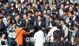[임영무의 P-파인더] 뜨거워진 야권후보 단일화… 문(文),안(安) 인사 드립니다!