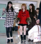 [SS포토]코트입은 모닝구 무스메, 한국은 춥네요